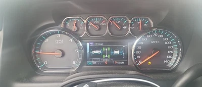 Chevrolet Suburban 1500 2015 equipo original velocímetro calibre grupo 130 k millas Foto 1 de 4