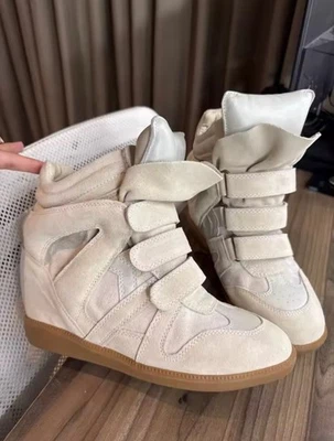 Zapatillas de cuña de alta calidad inspiradas en Isabel Marant Foto 1 de 4