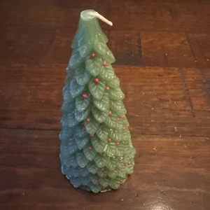 Crate & Barrel Christmas tree Candle 7 inch, 12-hour Burn Time NEW - Picture 1 of 7