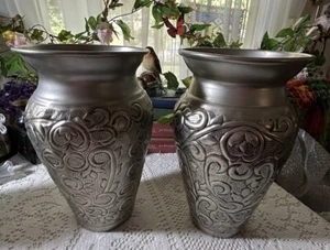 Metal Repousse Vtg Ornate Vase Set Of 2, 9.5”Tall 6” Wide Chasing With Florals - Picture 1 of 11
