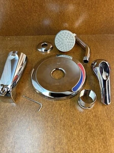Pfister LG89-0300 Pfister Serie 1 Maniglia Vasca e Guarnizione Doccia Cromo Lucido - Foto 1 di 9