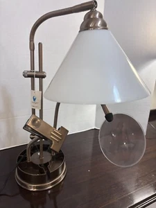 Magnifying Glass Craft Table Lamp Gooseneck Daylight Co Brass Adjustable - Picture 1 of 12