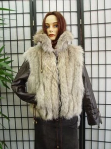 BRANDNEUE COYOTE FELL & LEDERJACKE DAMEN GRÖSSE ALLE - Bild 1 von 1