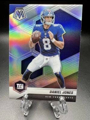 2021 Panini Mosaic Daniel Jones SILVER PRIZM #149 New York Giants - Image 1 of 2