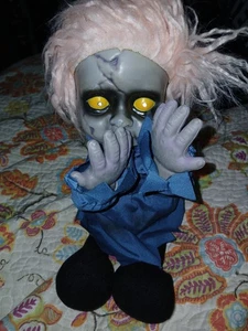 Halloween Scary Crazy Eyed Girl Not Working - Picture 1 of 6