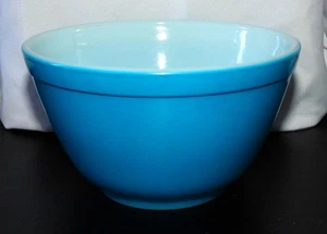 🐶 Vintage PYREX Primary Blue Glass 1 1/2 Pt Nesting Mixing Bowl 401 Made in USA - Picture 1 of 5