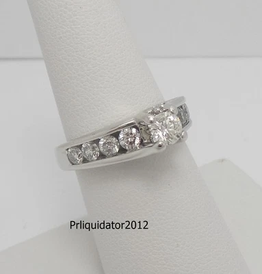 Anillo de boda de aniversario de compromiso de diamantes redondos naturales de 1,50 quilates de oro blanco de 14 quilates Foto 1 de 4