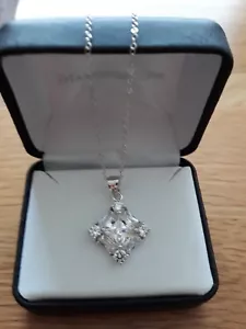 Avon adara diamondesque necklace + earrings - Picture 1 of 3