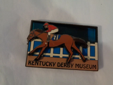 Horse Racing Kentucky Derby Magnet with Moving Horse LOOK Cover
