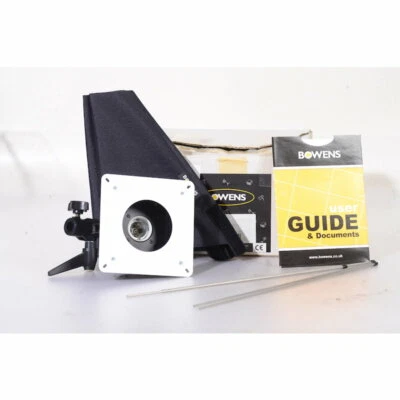 Bowens BW3370 Uni-Light 100 Watt Fluorescent Softbox Light - - Image 1 of 4