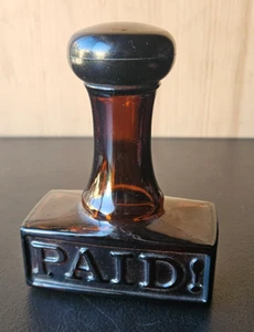 AVON BRIEFMARKENKARAFFE. AVON SPICE AFTER SHAVE. BRAUNES GLAS. VITRINE / BRIEFMARKE - Bild 1 von 6