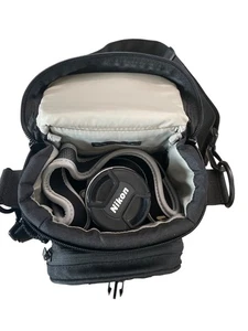 Nikon N65 35mm SLR Film Camera With 28-80mm Lens & Bag Kit untested - Picture 1 of 7