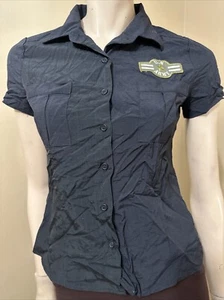Top para mujer negro de nailon informal ajustado parche militar con cuello bolsillos talla S con botones - Imagen 1 de 20