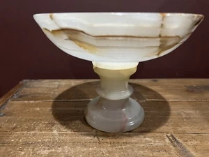 Vintage carved marble fruit bowl 7.5" - Picture 1 of 8