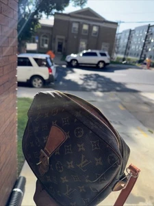 Louis Vuitton LV Crossbody Bag - Picture 1 of 6