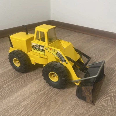 Cargador frontal diésel Tonka Mighty XMB-975 ver fotos Foto 1 de 4