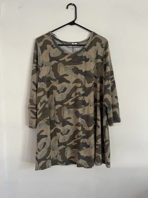 Women’s Camo Tunic Shirt Top Half Sleeves Size 2X Soft - Image 1 of 4