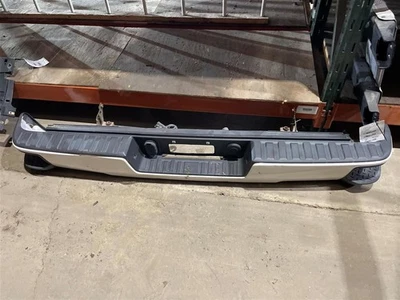 (LOCAL PICKUP ONLY) Rear Bumper Classic Style Opt VT5 Fits 15-19 SIERRA 1500 PIC - Изображение 1 из 4