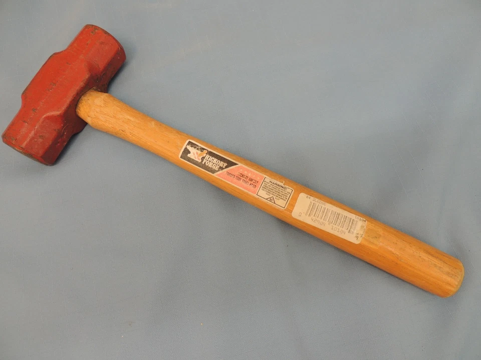 HICKORY FORGE 4 LB. SLEDGE HAMMER Foto 1 de 4