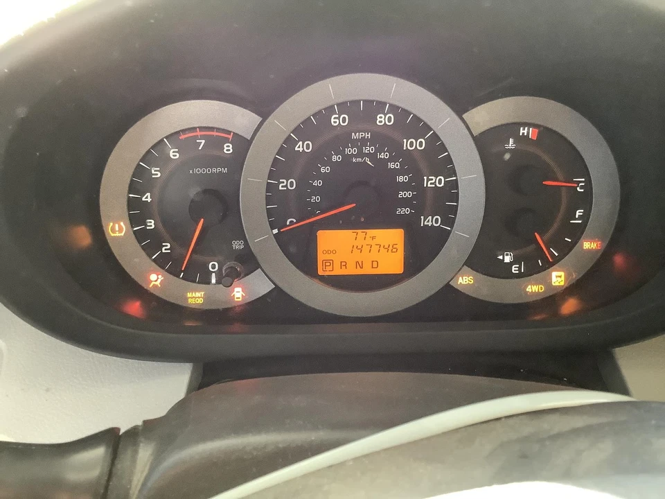 Used Speedometer Gauge fits: 2010 Toyota Rav4 cluster MPH 4 cylinder Japan built - Imagem 1 de 4