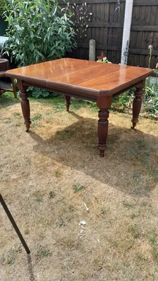 Victorian Style Antique Extending Dining Table with Leaf. One wheel broken - Image 1 of 4