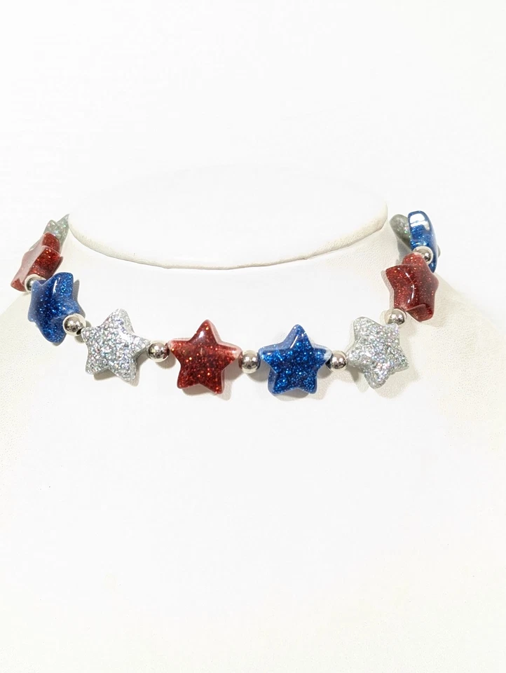红色白色蓝色闪光星星项链项链美国爱国者7月4日假期 — 第 1/1 张图片