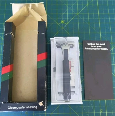 Vintage Schick Injector Razor, 10 Blades, Boxed. - Image 1 of 4