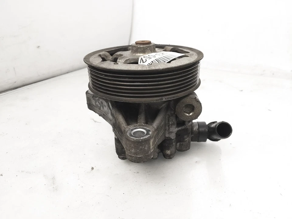 Bomba y polea de dirección asistida Honda Crosstour Ex-L 2012-2015 2,4 L 56100-5J0-315 Foto 1 de 4