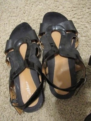 EARTHIES, MUJER Sandalias ARVELLO de Cuero Negro con Cordones Punta Abierta Plana Talla 10B Foto 1 de 4