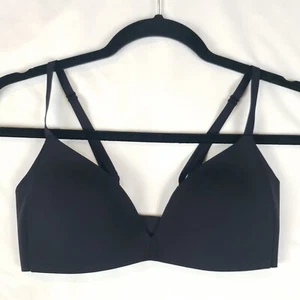 Lululemon Take Shape Bra 32A Black Wireless Seamless Padded Adjustable - Picture 1 of 11