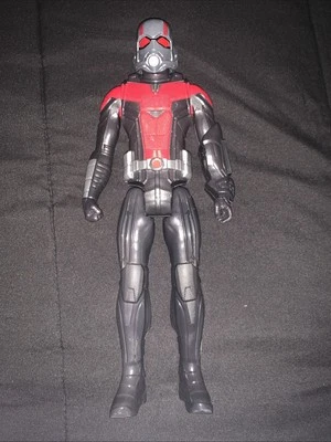 漫威复仇者联盟泰坦英雄 12 英寸蚂蚁人可动人偶 2018 孩之宝 — 第 1/4 张图片