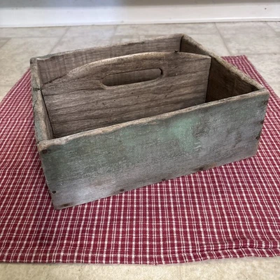 Bolso de Cubiertos Country Primitivos de Principios del Siglo XIX con Superficie Seca Pintura Verde Foto 1 de 4