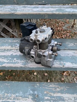 Unidad ABS Nissan BNR32 Skyline GT-R genuina 47600-05U00 OEM usada Foto 1 de 4