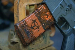 Custom Painted Airsoft Magazine Biohazard apo m4/m16 130 Round Ares Mid-Capacity - Picture 1 of 4