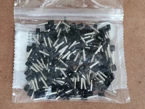 (200 piezas) Ferrulas de extremo de alambre largo KNIPEX 97 99 353 con cuello 16 AWG - Imagen 1 de 2