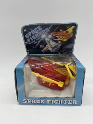 Jet de plástico vintage Space Fighter Press & Go NAVY diseño del Reino Unido 1011342 HK NUEVO Foto 1 de 4