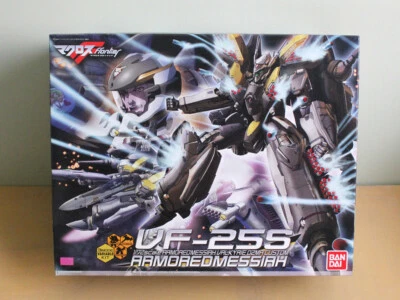 Bandai Macross Frontier 1/72 VF-25S Armored Messiah Valkyrie Ozma Model Kit - Image 1 of 4
