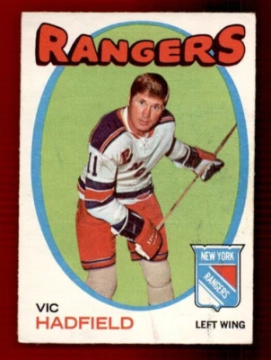 1971-72 O-Pee-Chee #9 Vic Hadfield DAMAGE - Image 1 of 2