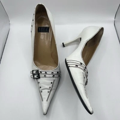 N.Y.L.A. RENT White Leather Pump Stiletto Pointed Toe Buckles Studs Size 8 - Image 1 of 4