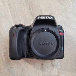 Pentax IST DS Digital DSLR Camera Body, Black, 6.1MP, BODY ONLY - Bild 1 von 9