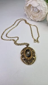 Vintage Sphinx Signed Art Deco style Gold Black glass Pendant VGC - Picture 1 of 10