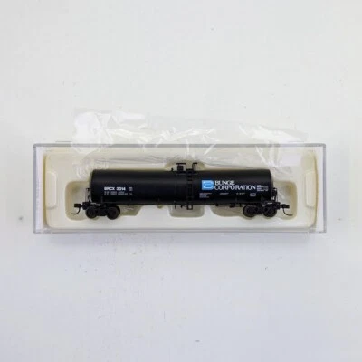 Atlas 5000071x N Scale Trinity 25500 g Tank Car - Bunge - Image 1 of 2