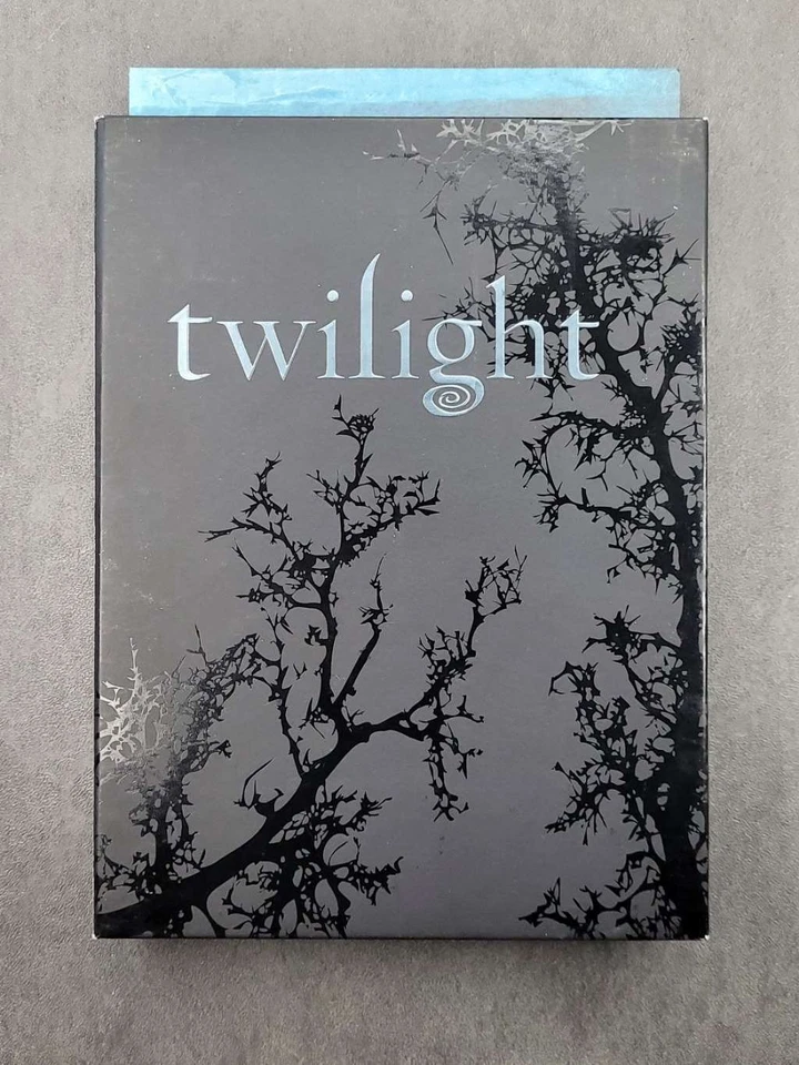 Twilight Special Edition DVD Set Includes Bonus Disc With Exclusive Stephenie Me - Image 1 of 1