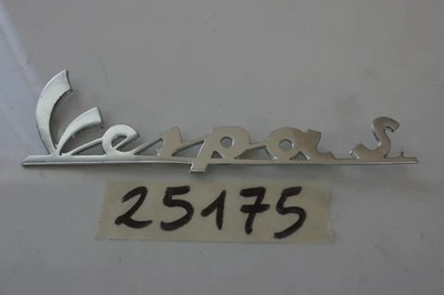Targhetta anteriore Front nameplate emblem Piaggio Vespa 150 Sprint - Imagen 1 de 2