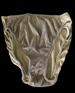 Vintage Vassarette Size XL Liquid Gold Hi Cut Style 48-835 - Picture 1 of 5