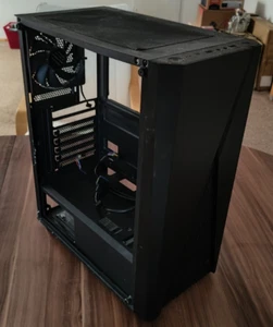 Gaming Gehäuse mit Seitenfenster und Lüfter vorinstalliert - Bild 1 von 3