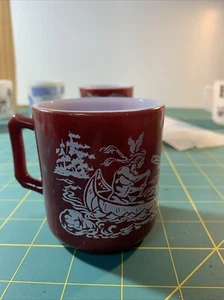 VINTAGE HAZEL ATLAS MILK GLASS BURGUNDY MUG CHILD’S CUP INDIANS In Canoe - Picture 1 of 4