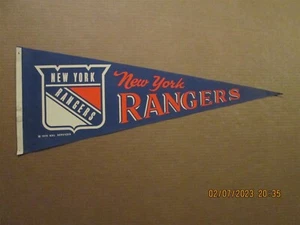 NHL New York Rangers Vintage 1970 NHL Services Team Logo Hockey Pennant #2 - Picture 1 of 1
