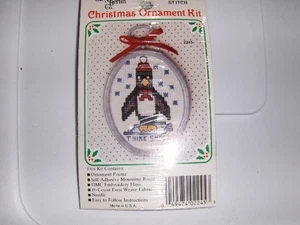 NEW The New Berlin Co. Counted Cross Stitch Kit - mini with frame - Penguin - Picture 1 of 2