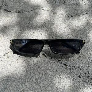MENS/WOMENS SUNGLASSES CLASSIC VINTAGE RETRO BRAND NEW DGC3972-01 - Picture 1 of 2